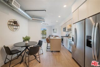 Building Photo - 1221 Myra Ave