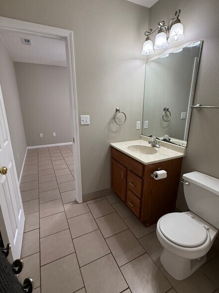 Building Photo - 101 Westview Pl