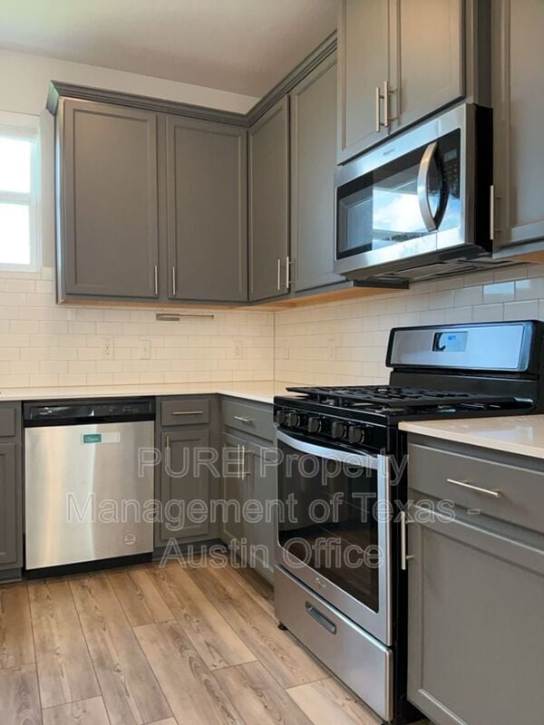 Building Photo - 3200 College Park Dr