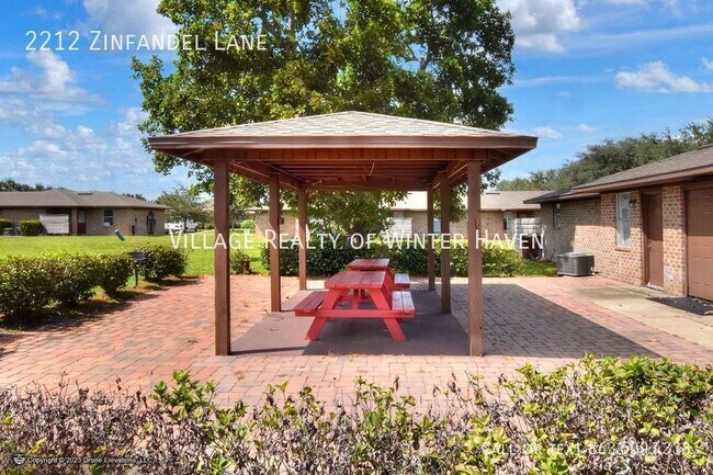 Building Photo - Julian Hills Apartments: Your Oasis in Eag...