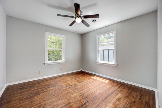 Building Photo - 622 N 30th St