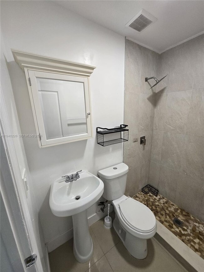 Building Photo - 931 Opa-locka Blvd