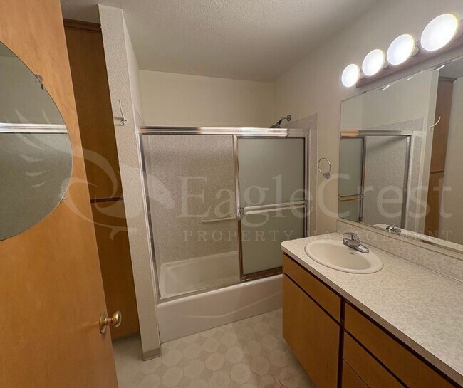 Building Photo - Three Bedroom, Two Bathroom House with Fenced Yard and Outdoor Fireplace