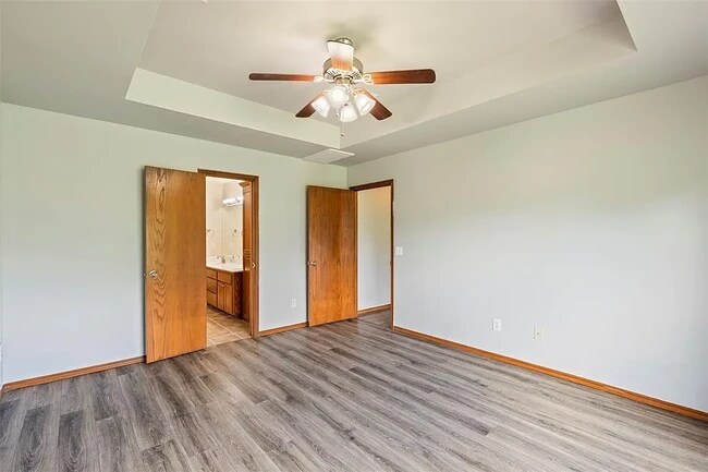 Building Photo - 11644 Country Vw