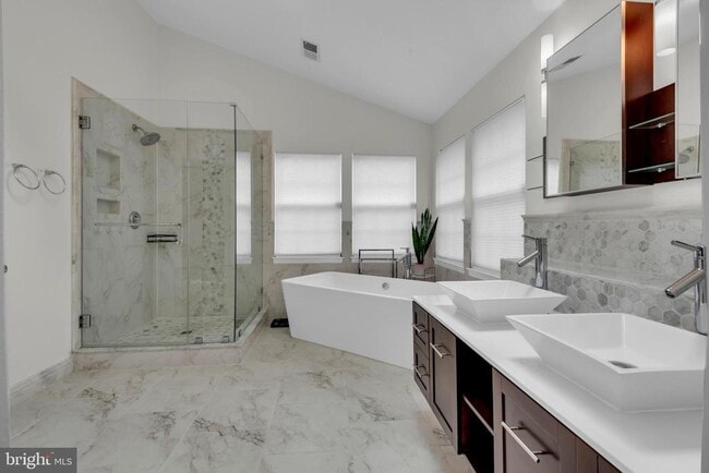 Building Photo - 1402 Bermuda Dunes Ct