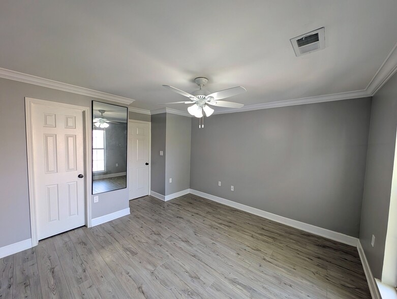 Building Photo - 20963 Timber Ridge Ter