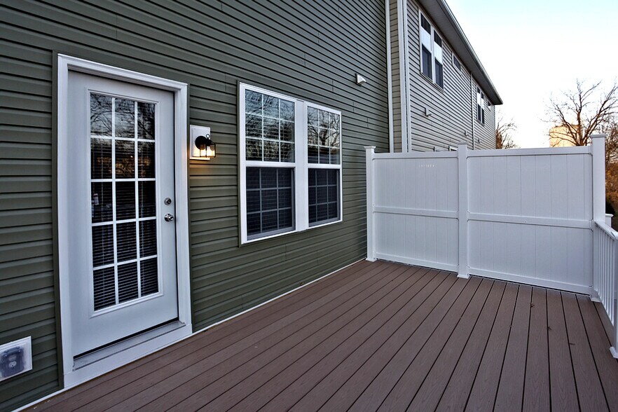 Rear Deck - 1720 Beacon Ln