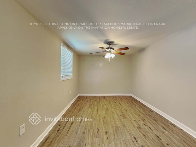 Building Photo - 406 Meadowview Dr