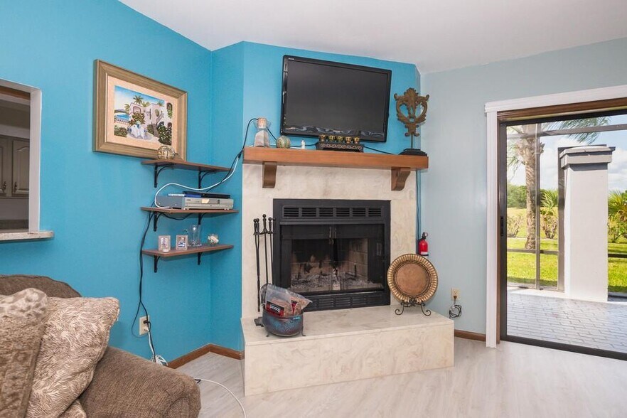 Building Photo - 3001 Conifer Dr