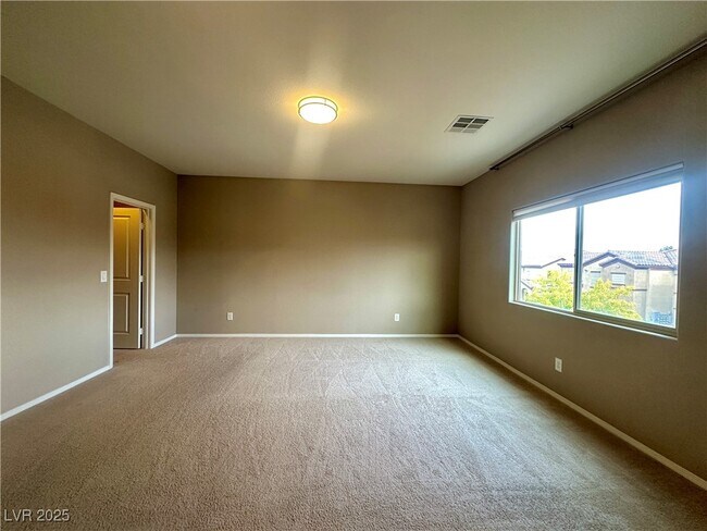 Building Photo - 7428 Amesbury St