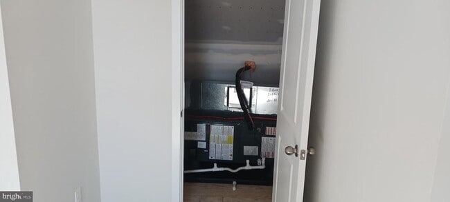 Building Photo - 2272 Marcy Dr