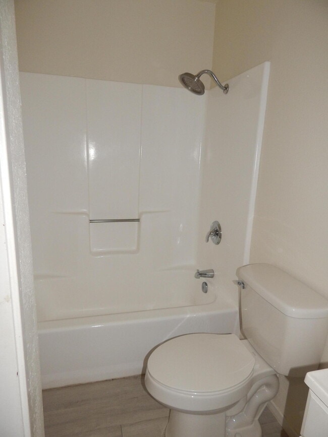 Building Photo - 2825 N Los Felices Rd