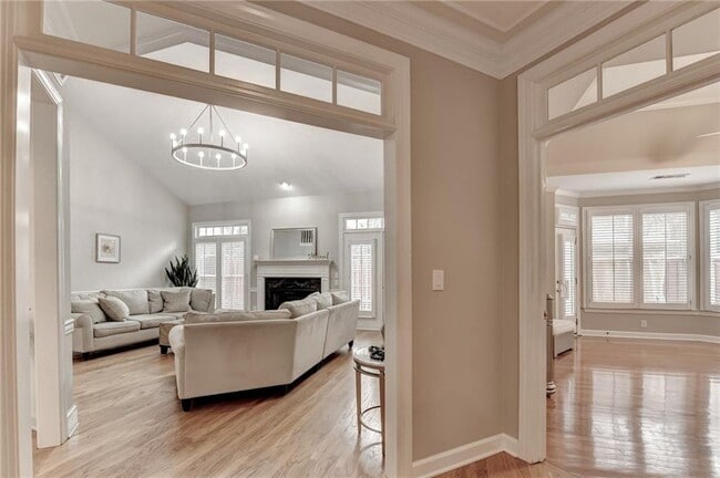 Building Photo - 106 Magnolia Grove