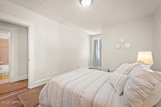 Building Photo - 1623 Minerva Ave