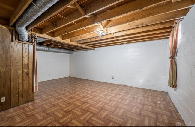 Building Photo - 1408 Long Island Ct