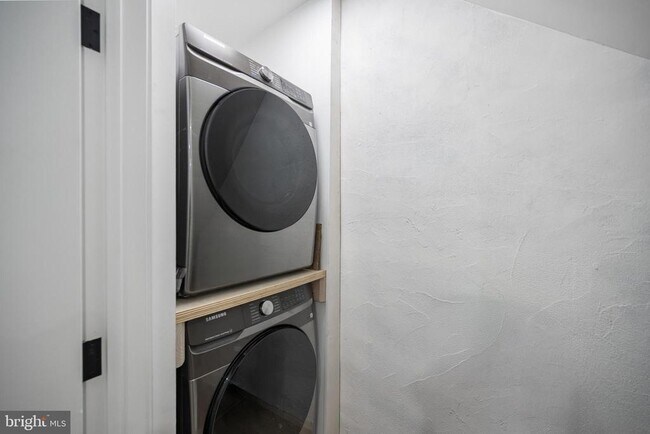 Building Photo - 1838 S 23rd St