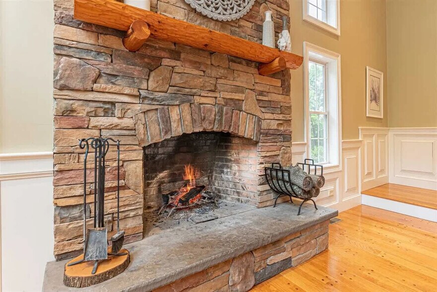 Building Photo - 45 Whitetail Rd