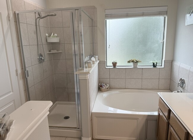 Building Photo - 23910 Fairport Harbor Ln