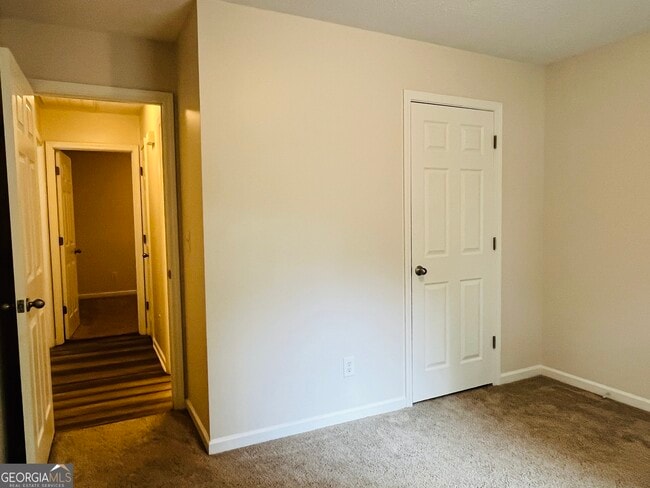 Building Photo - 108 Philmont Ct