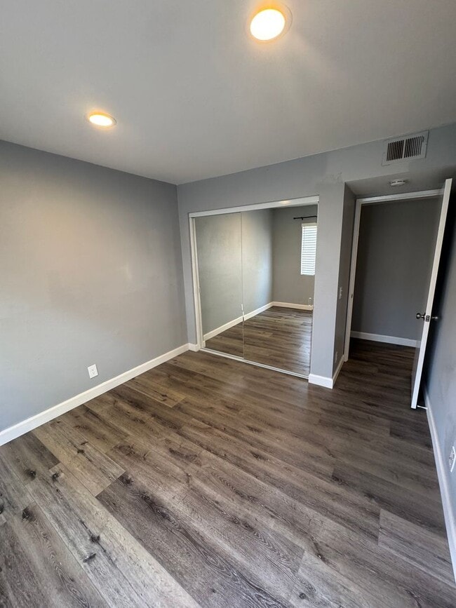 Building Photo - Move in Special: 2 Weeks Free! Great 2 Bedroom 2 bath - Villamira  Community, Laguna Niguel-In Un...