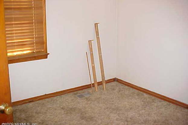 Building Photo - 9034 Tyler Ave