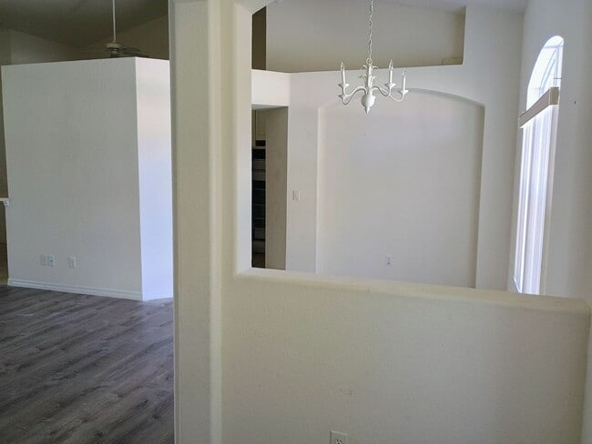 Building Photo - ??????Rent Lowered $ 1,950.00