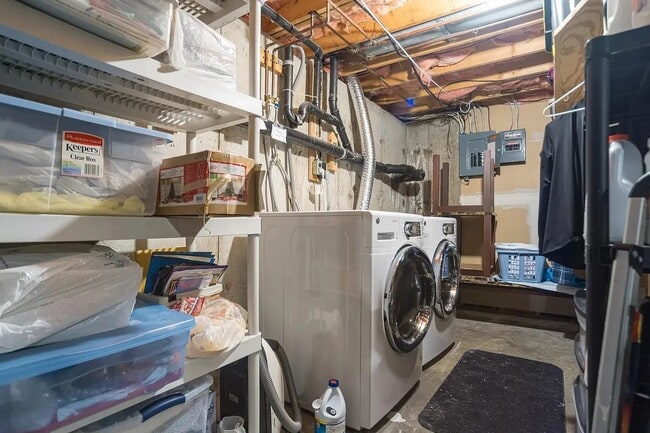 Building Photo - Plaistow NH