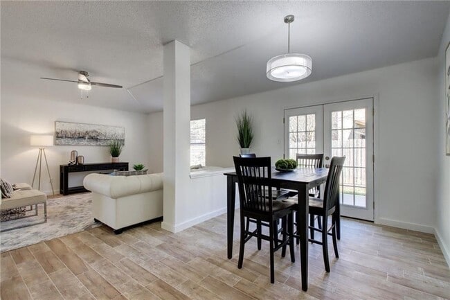 Building Photo - 1502 Mayapple St