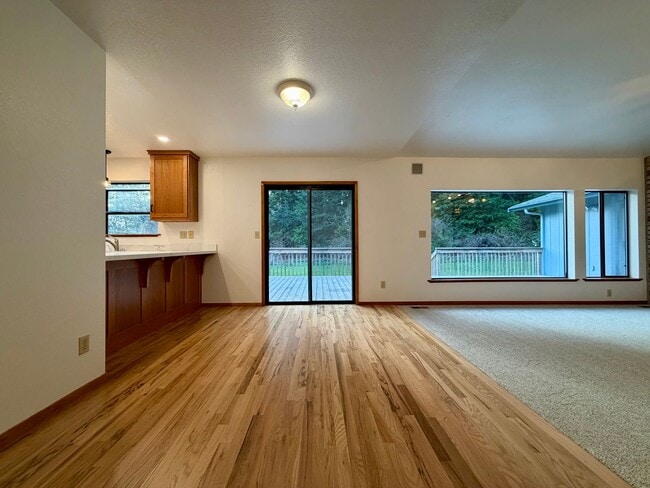 Building Photo - 4036 Campton Rd