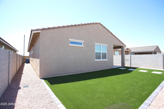 Building Photo - 24218 W Hopi St