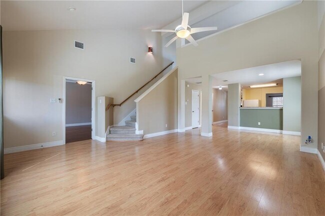 Building Photo - 3800 Vonnegut Ct