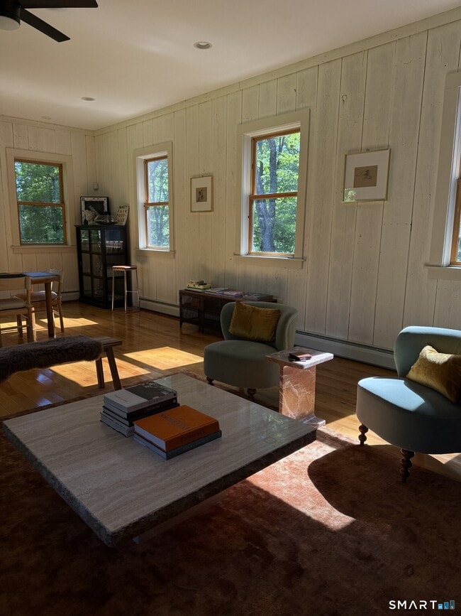 Building Photo - 68 Hopkins Rd