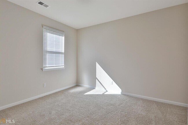 Building Photo - 150 Filson Dr