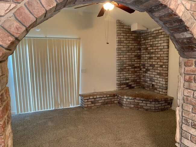 Building Photo - 911 Shelduck Ct