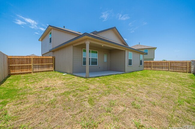 Building Photo - 909 Rolling River