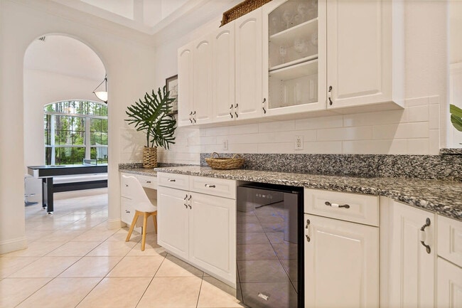 Building Photo - 67 Kashmir Trail