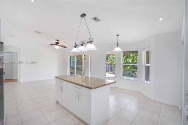 Building Photo - 13950 SW 155th Ct