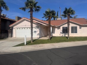 Building Photo - Charming 3 Bed/ 2 Bath Home. AVAILABLE NOW!!!!