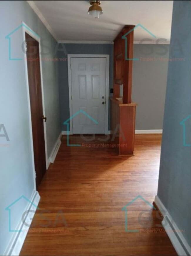 Building Photo - Two Bedroom Two Bath