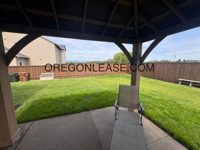 Building Photo - New Construction | 3 Bed, 2.5 Bath | 2,081...
