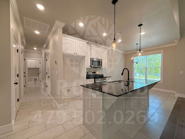 Building Photo - Bella Vista Single-Family Home- 3 Bed/ 2 Bath- Well-Designed Fernley Plan