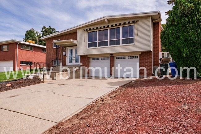 Building Photo - 1785 S 2600 E