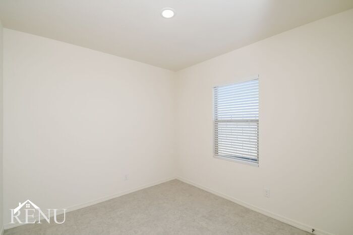 Building Photo - 35579 W San Capistrano Ave