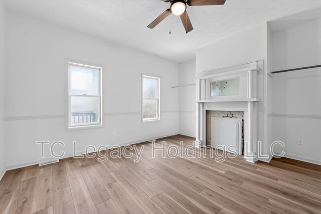 Building Photo - 127 Haymond Hwy