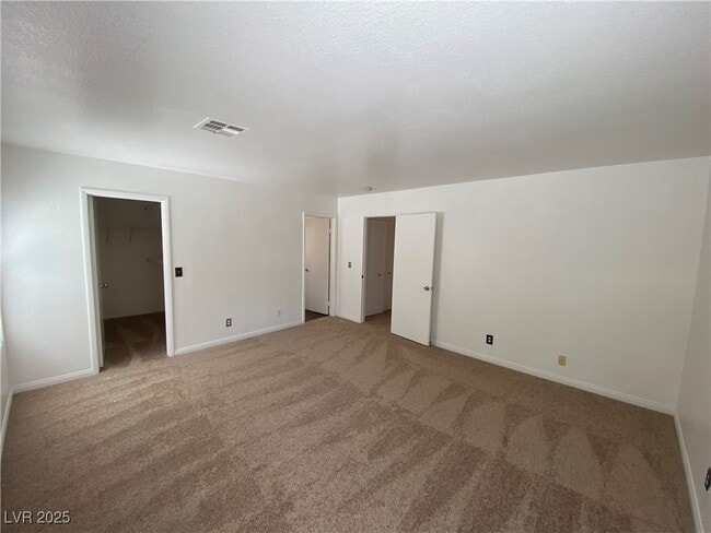 Building Photo - 9633 Rancho Palmas Dr