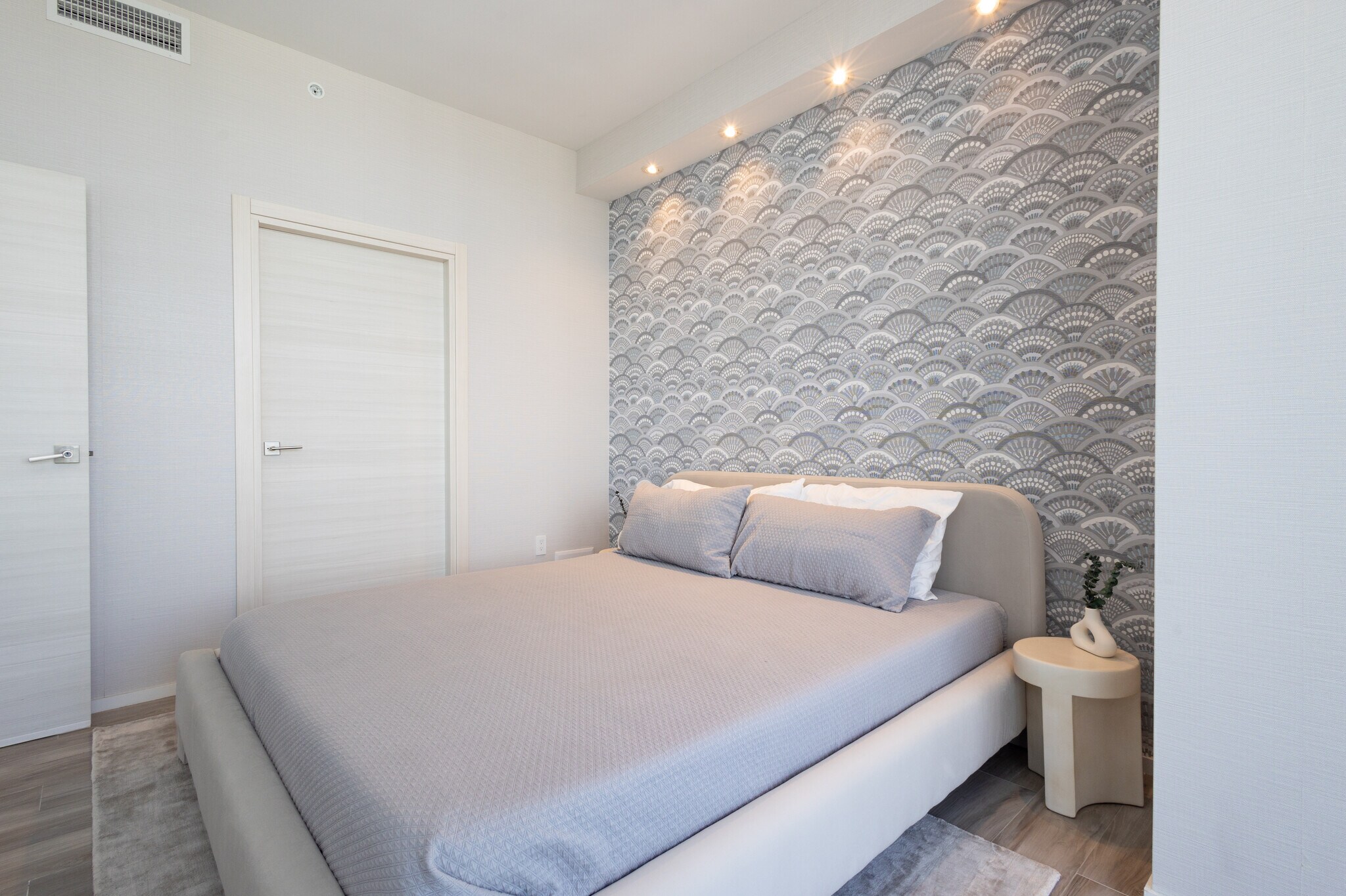 Primary bedroom king - 801 S Miami Ave