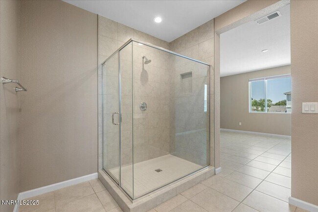 Building Photo - 2228 Butte Creek Dr