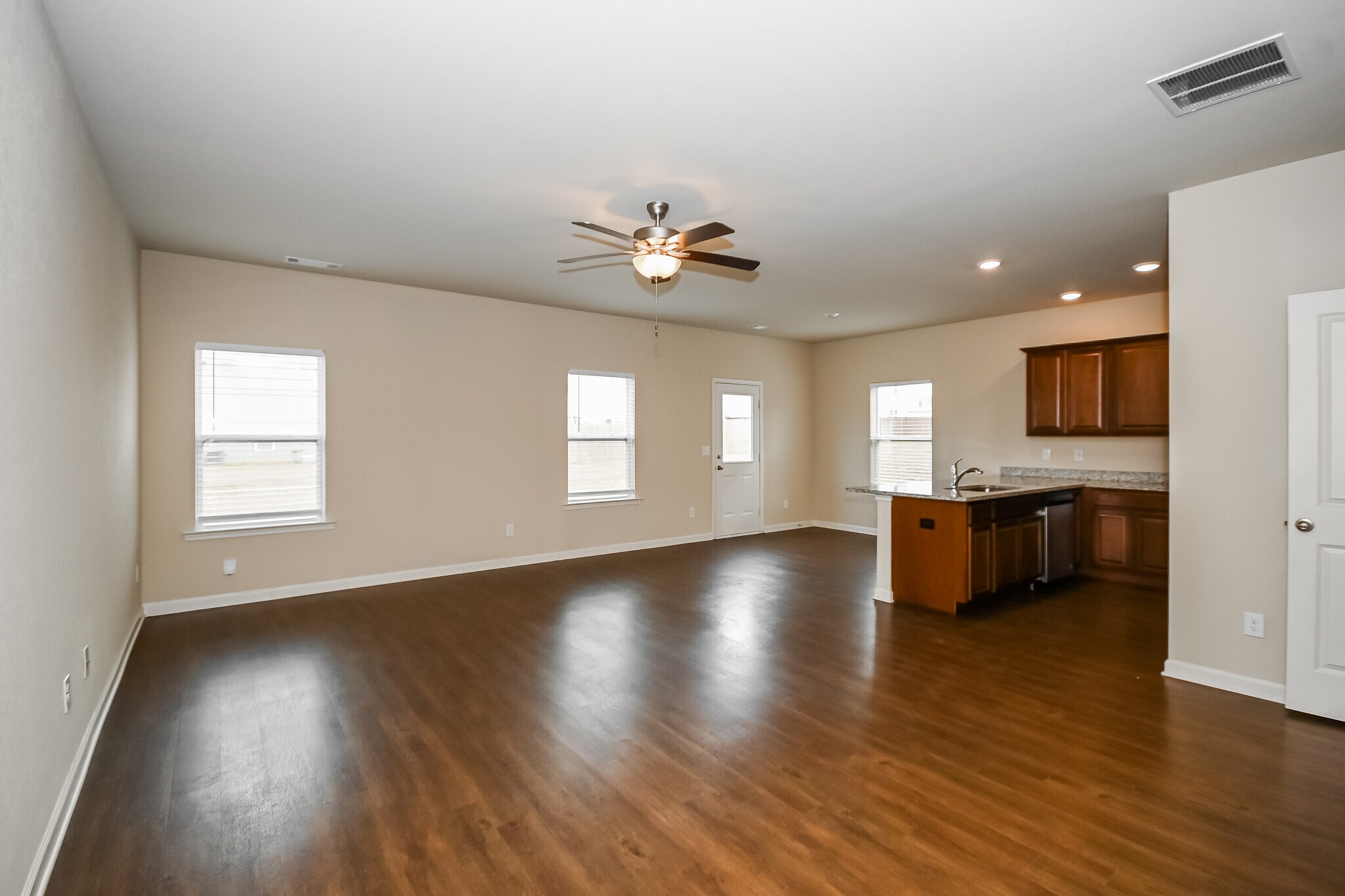 Building Photo - 151 Innis Brk Cir