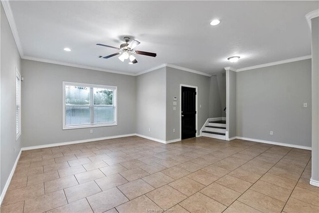 Building Photo - 4336 Nagle St