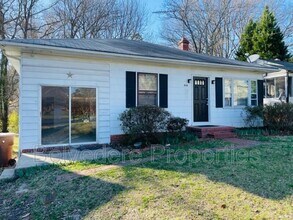 Building Photo - 616 S Holden Rd